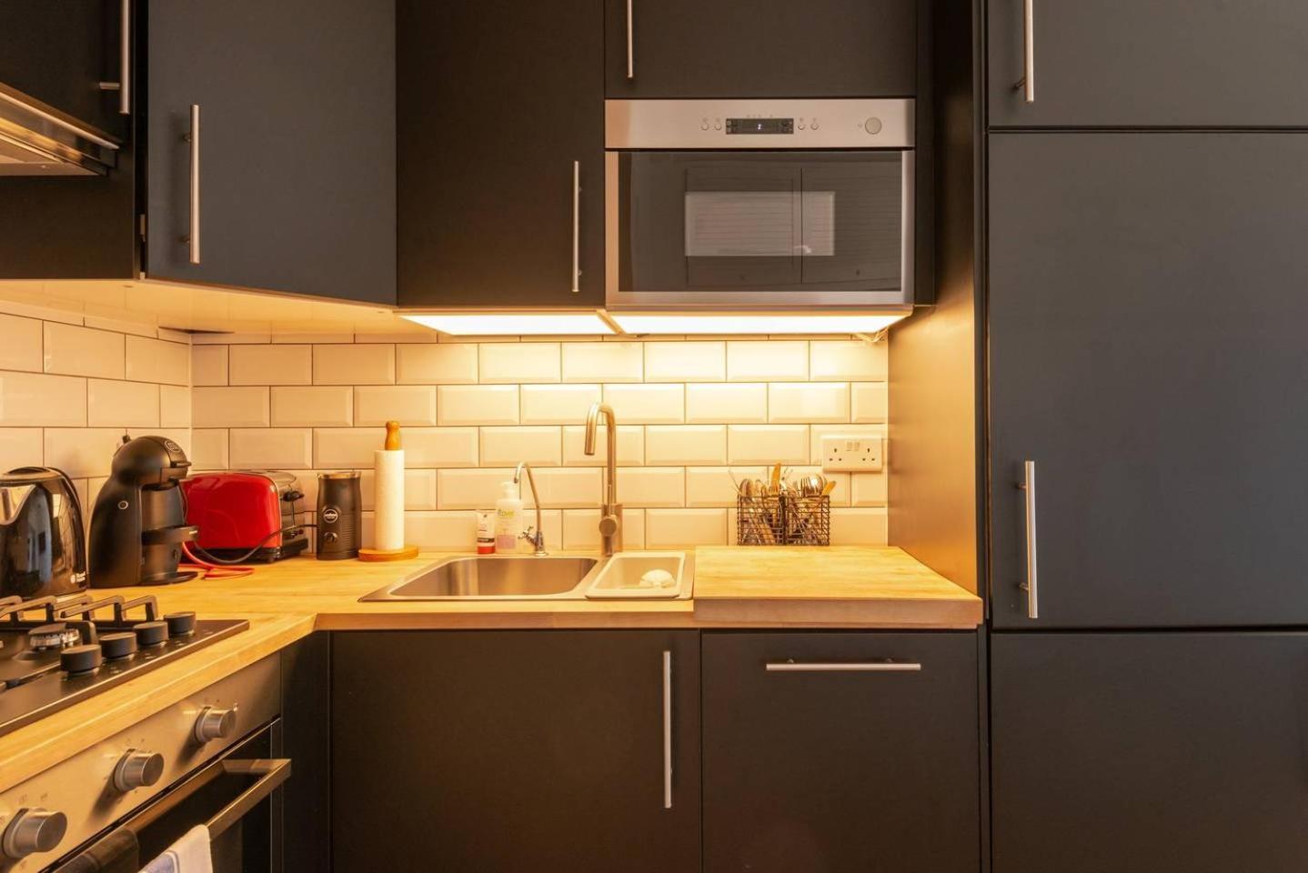 Guestready - 1Br Flat Ideally Located In Zone 2 Fits 3 Appartement Londen Buitenkant foto